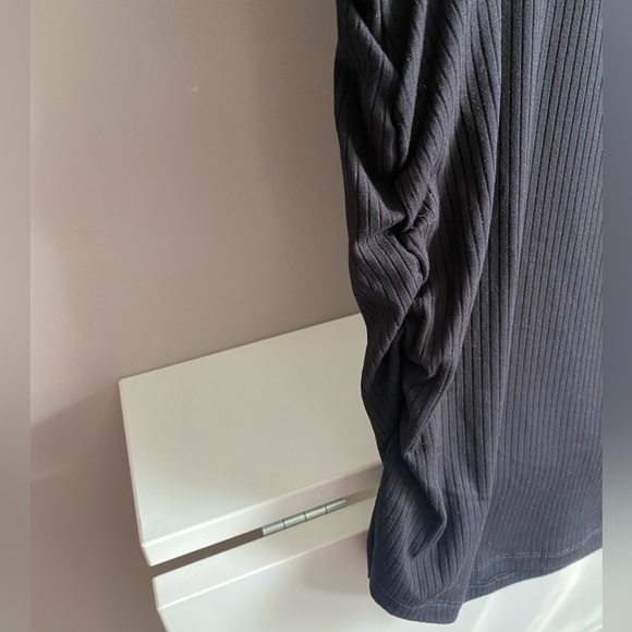 Old Navy long sleeve top - Picture 3 of 5